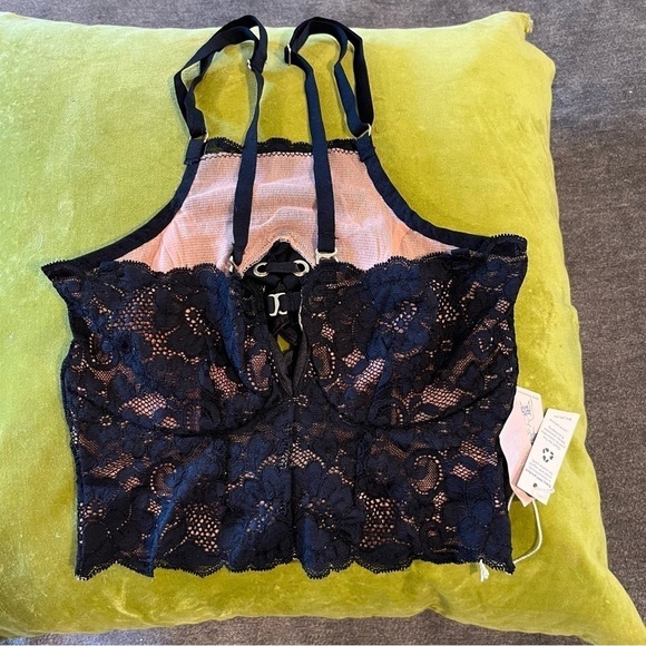 NWT We Are HAH Top 2 Bottom Black Lace Convertible Cami XS - Picture 11 of 13